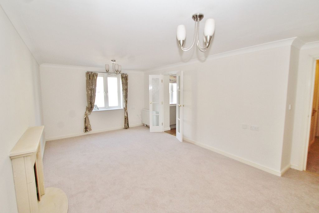 Additional image 9 of 2 bed flat for saleOtters Court, Witney OX28