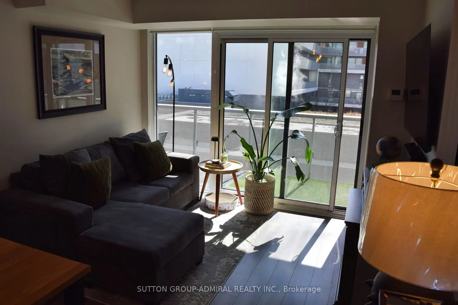 160 Flemington Road #402 photo 5