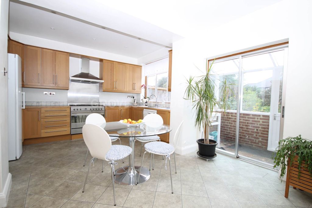 Additional image 7 of 5 bed semi-detached house for saleMayfair Avenue, Worcester Park KT4