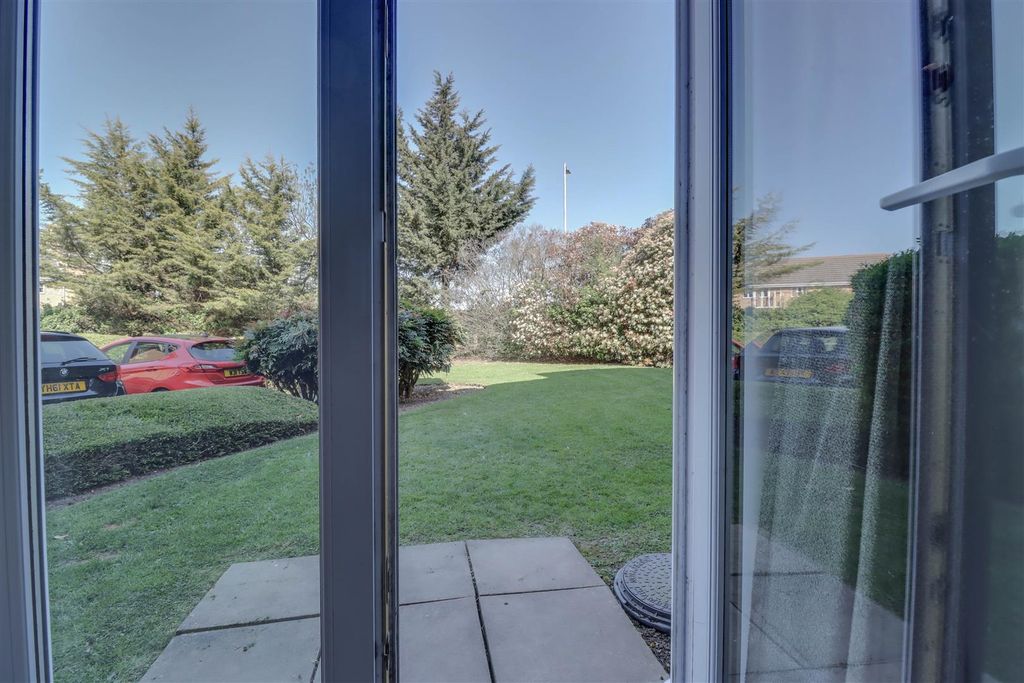 Additional image 11 of 2 bed flat for saleBrowning Drive, Wickford SS12
