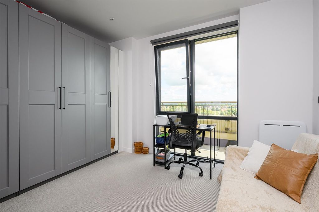 Additional image 15 of 3 bed flat for salePenthouse, The Cocoa Works, Haxby Road, York YO31