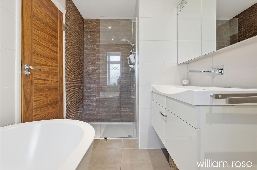 Additional image 21 of 5 bed detached house for saleMonkhams Lane, Woodford Green IG8