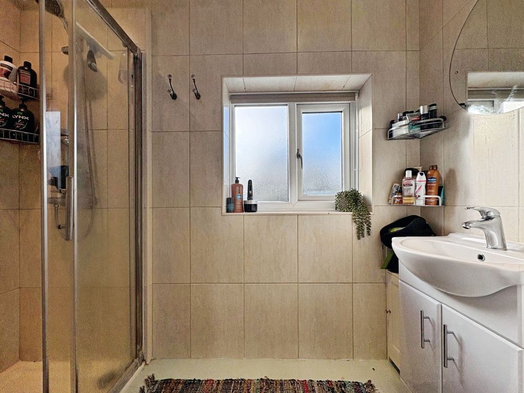 Additional image 26 of 6 bed detached house for saleSwallowcliffe Gardens, Yeovil BA20