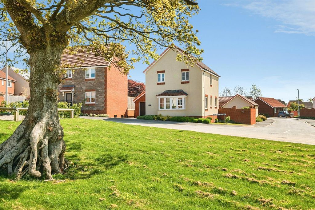3 bed detached house for saleCricket Field Lane, Winkleigh, Devon EX19