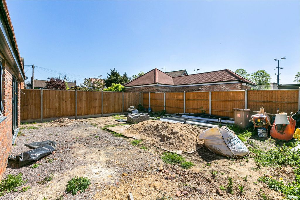 Additional image 8 of 5 bed detached house for saleElmsway, Ashford, Surrey TW15