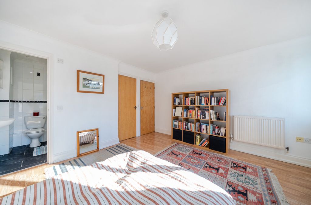 Additional image 8 of 2 bed flat for saleLondon Road, Southampton, Hampshire SO15