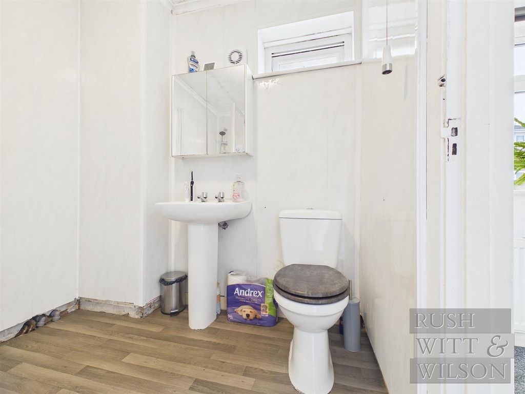 Additional image 16 of 2 bed flat for saleCoghurst Road, Hastings TN35