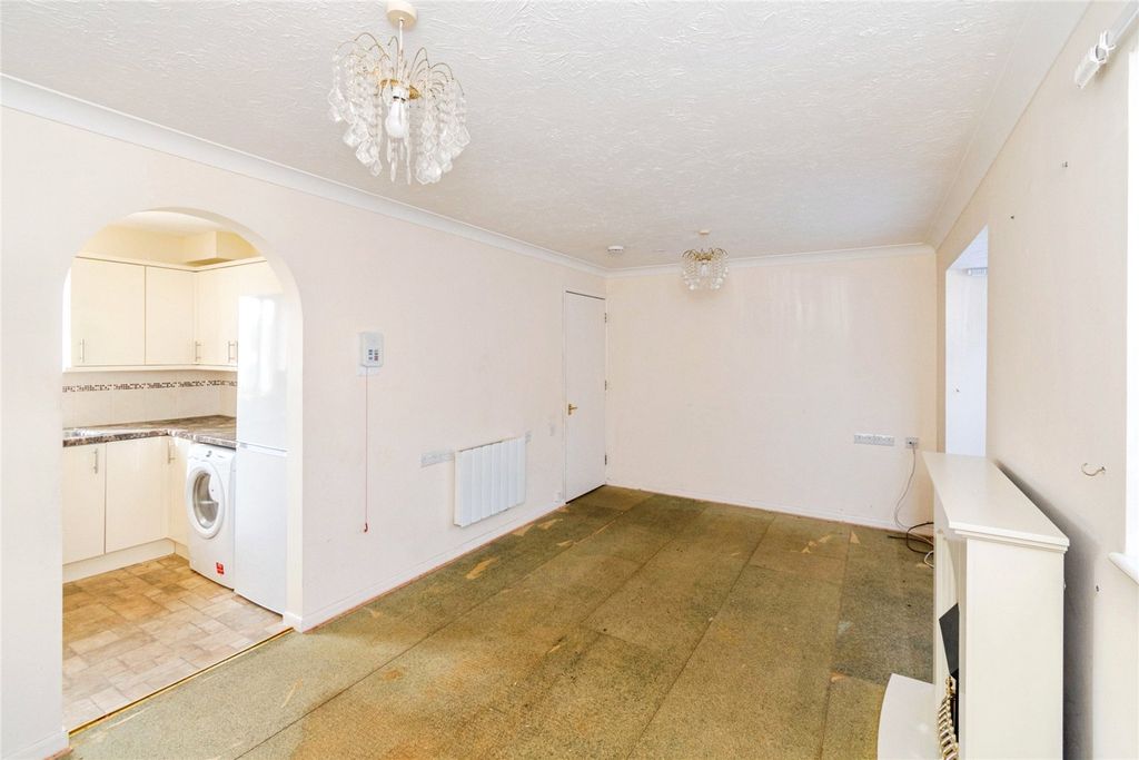 Additional image 6 of 1 bed flat for saleChestnut Lodge, Southampton SO16