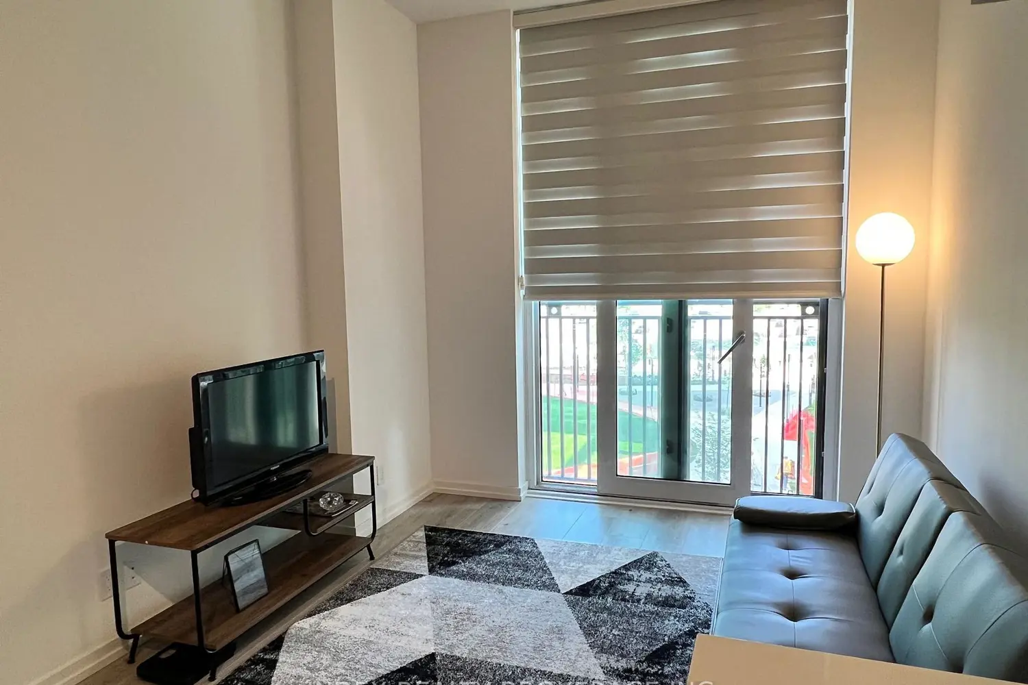 Additional image 7 of 1000 Portage Parkway 305