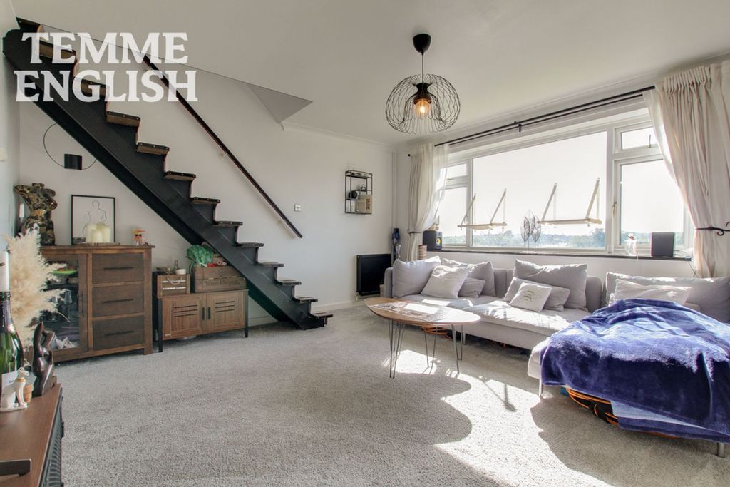 Additional image 8 of 2 bed flat for saleMarket Avenue, Wickford SS12