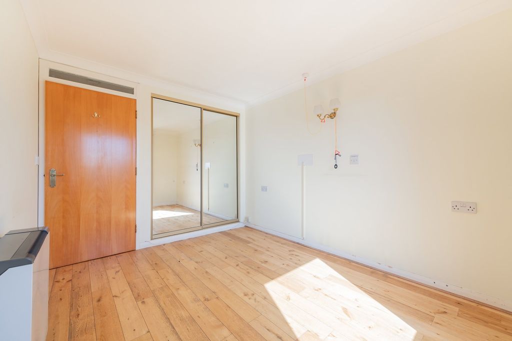 Additional image 8 of 1 bed flat for saleShaftesbury Avenue, Highfield, Southampton SO17