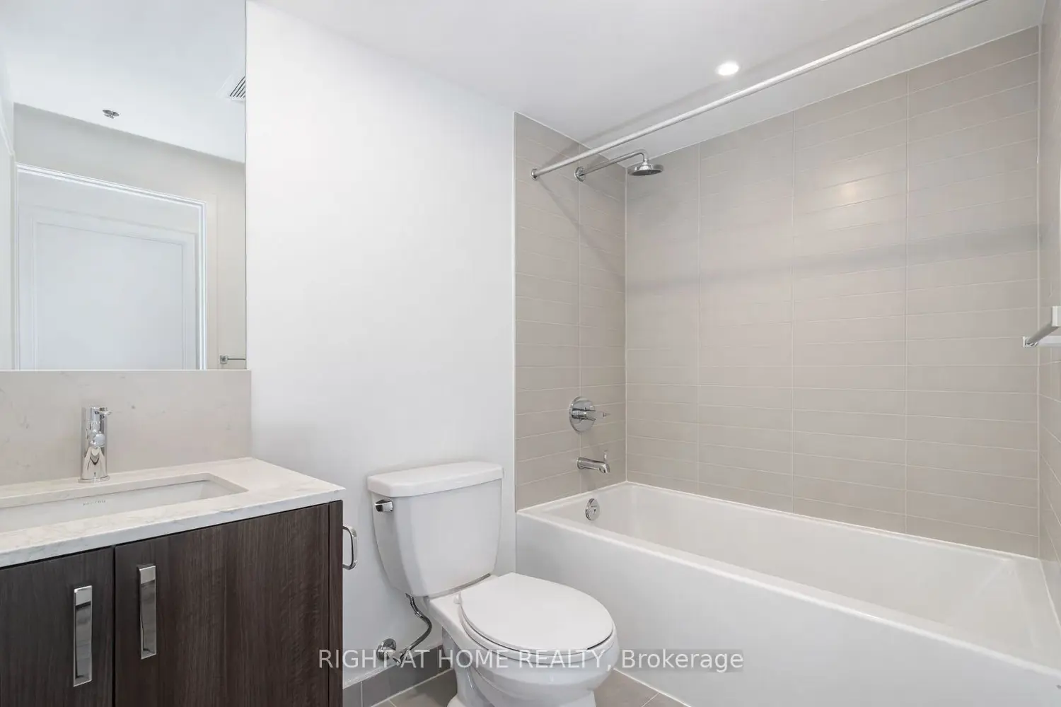 Additional image 14 of 1787 St Clair Avenue 418