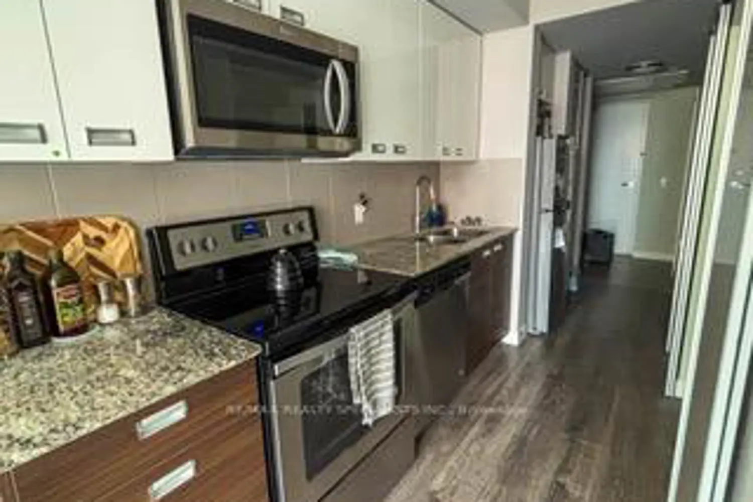 Additional image 12 of 308 Lester Street 312