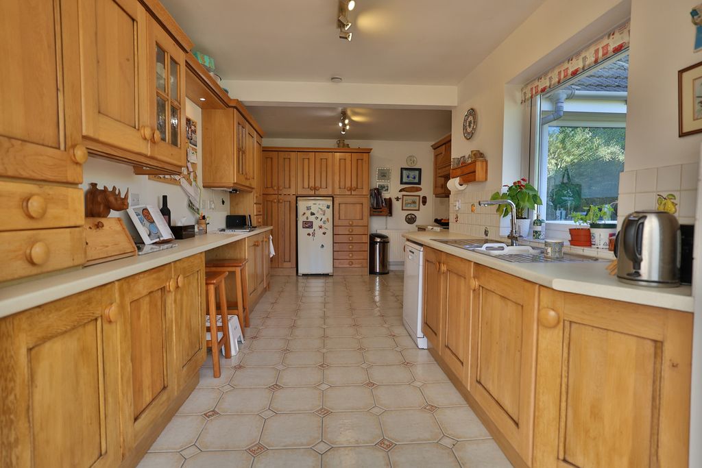 Additional image 9 of 5 bed detached house for saleMain Street, Carlton CV13