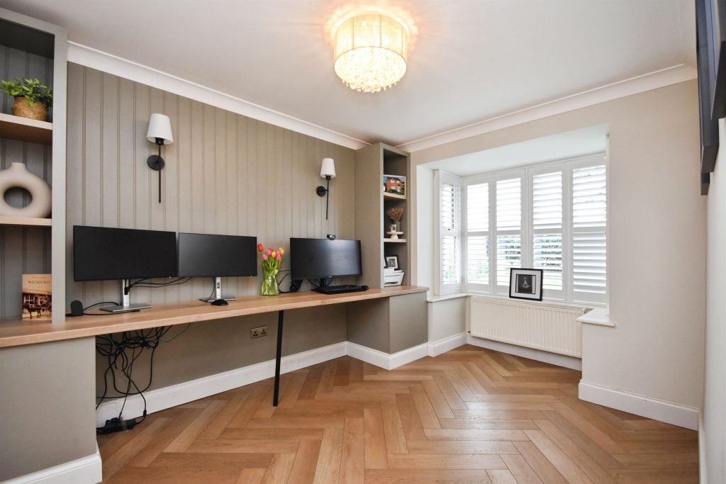 Additional image 18 of 5 bed detached house for saleCranfield Park Road, Wickford SS12
