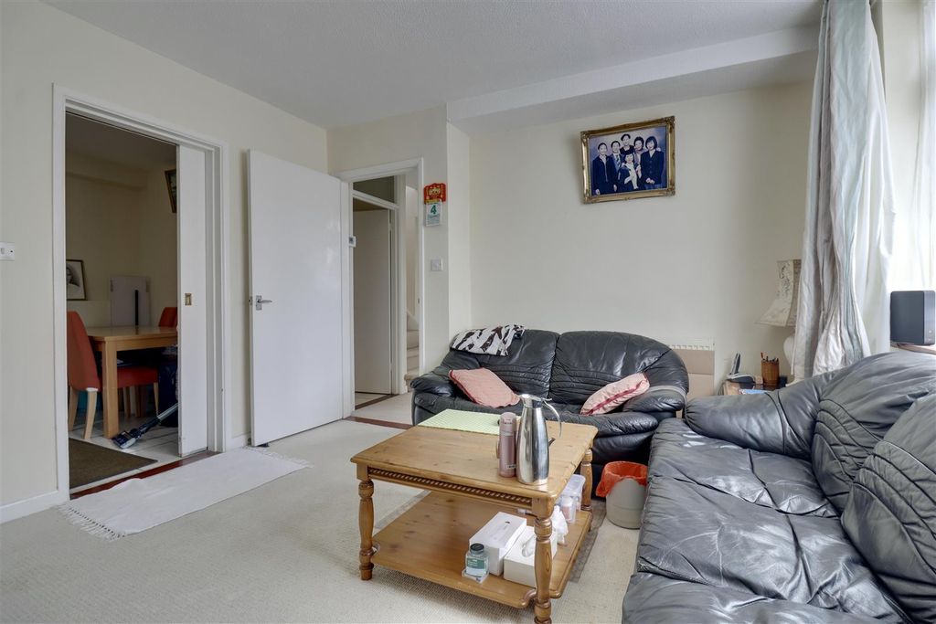 Additional image 13 of 3 bed semi-detached house for saleDeal Road, Portsmouth PO6