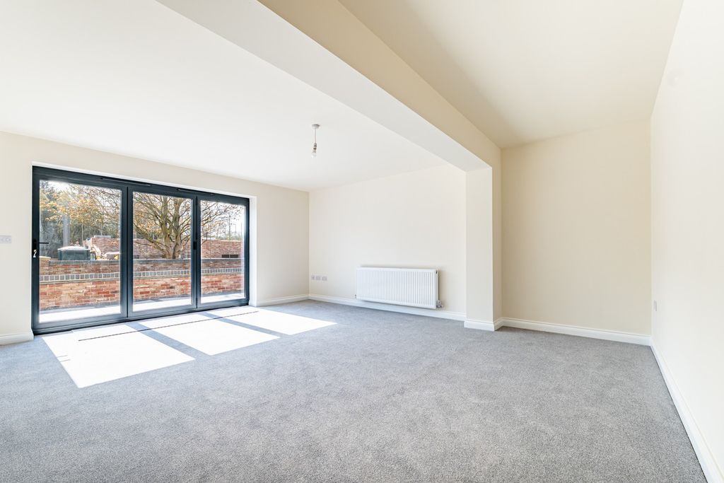 Additional image 13 of 4 bed detached bungalow for saleHorncastle Road, Woodhall Spa, Lincolnshire LN10