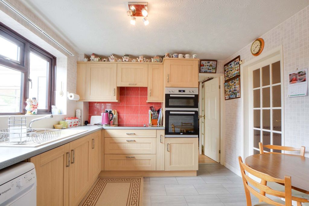 Additional image 2 of 4 bed detached house for saleBurnham Drive, Whetstone, Leicester LE8