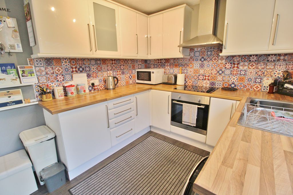 Additional image 11 of 3 bed end terrace house for saleSeaway Crescent, Southsea PO4