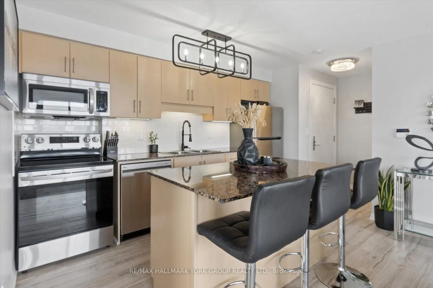 Additional image 3 of 30 Herons Hill Way 906