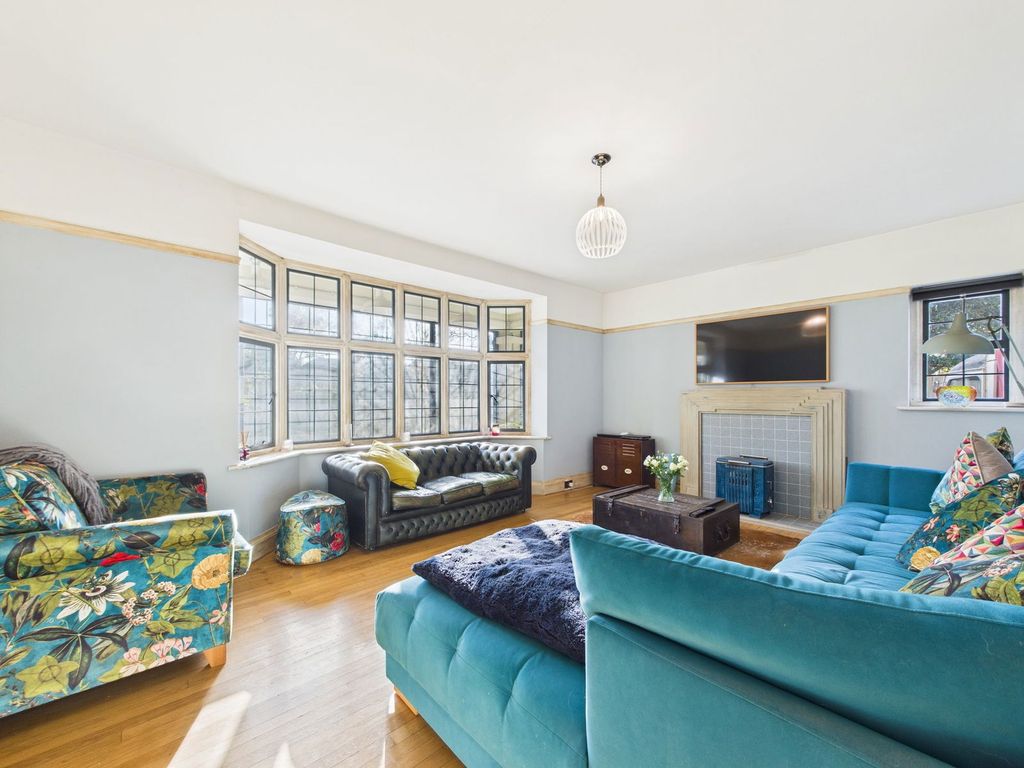 Additional image 2 of 4 bed detached house for saleLeyeshurst, Lamorna Grove, Worthing BN14