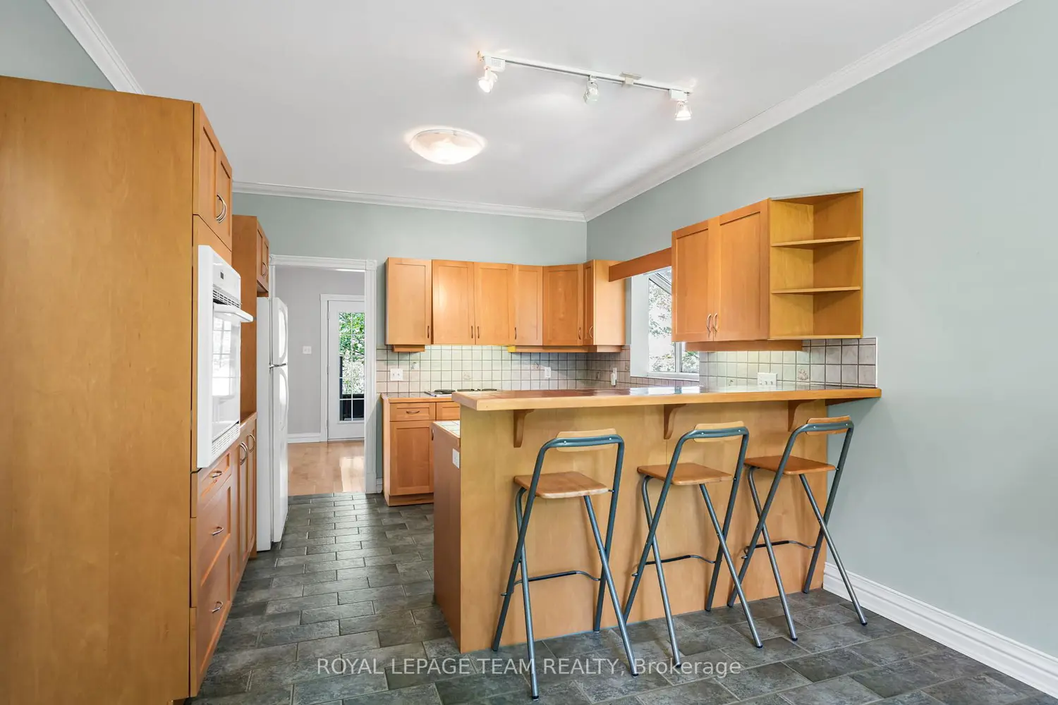 Additional image 4 of 4310 Armitage Avenue