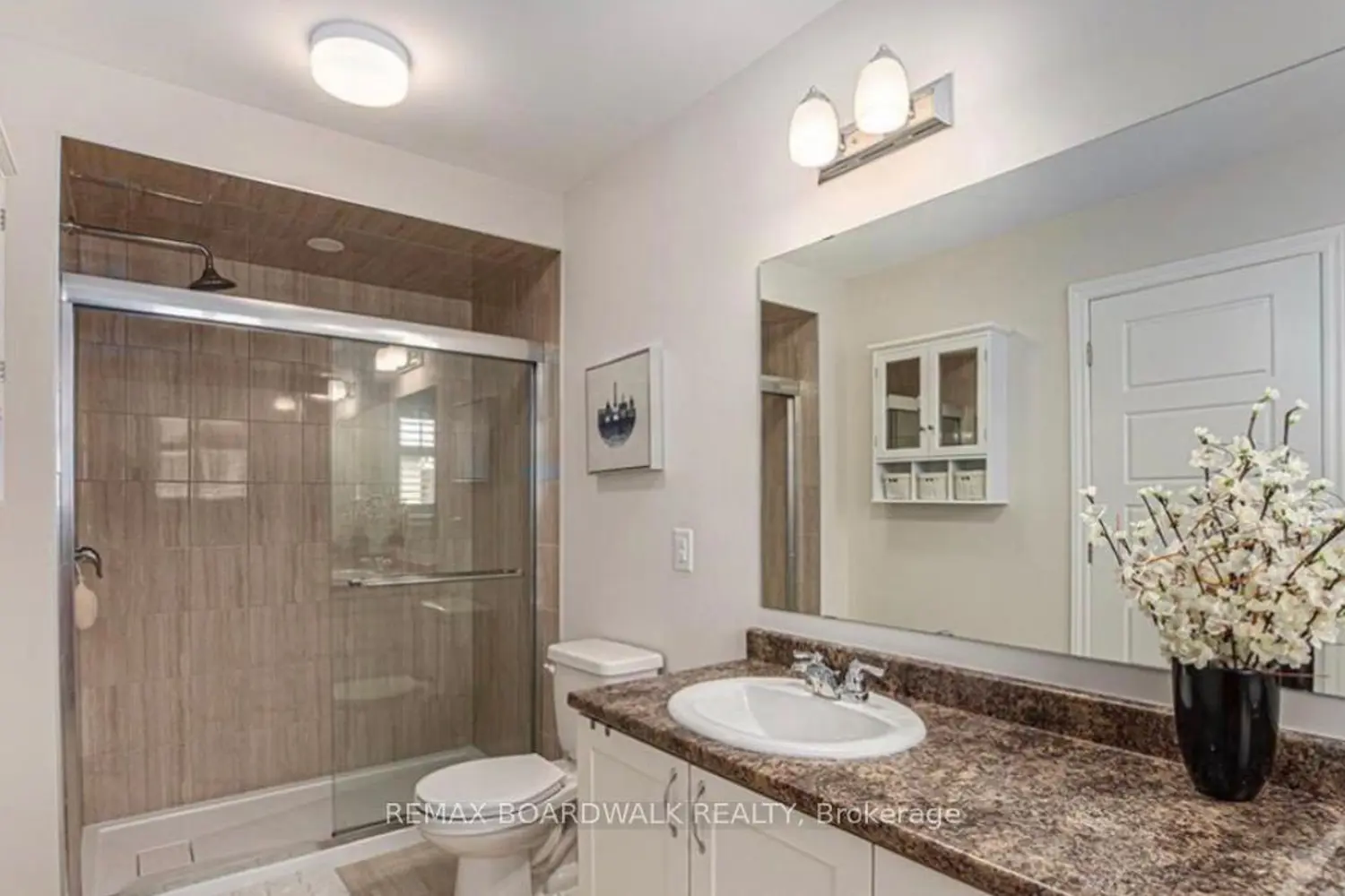 Additional image 16 of 741 Derreen Avenue