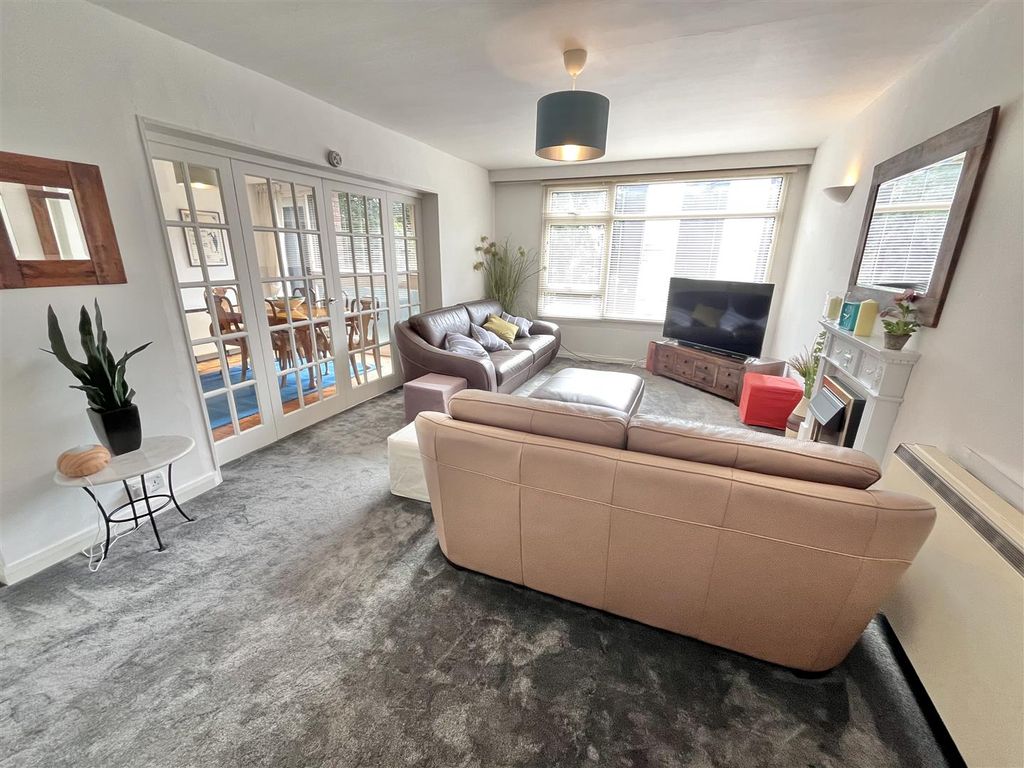 Additional image 2 of 2 bed flat for saleDenewood Court, Queens Road, Wilmslow SK9
