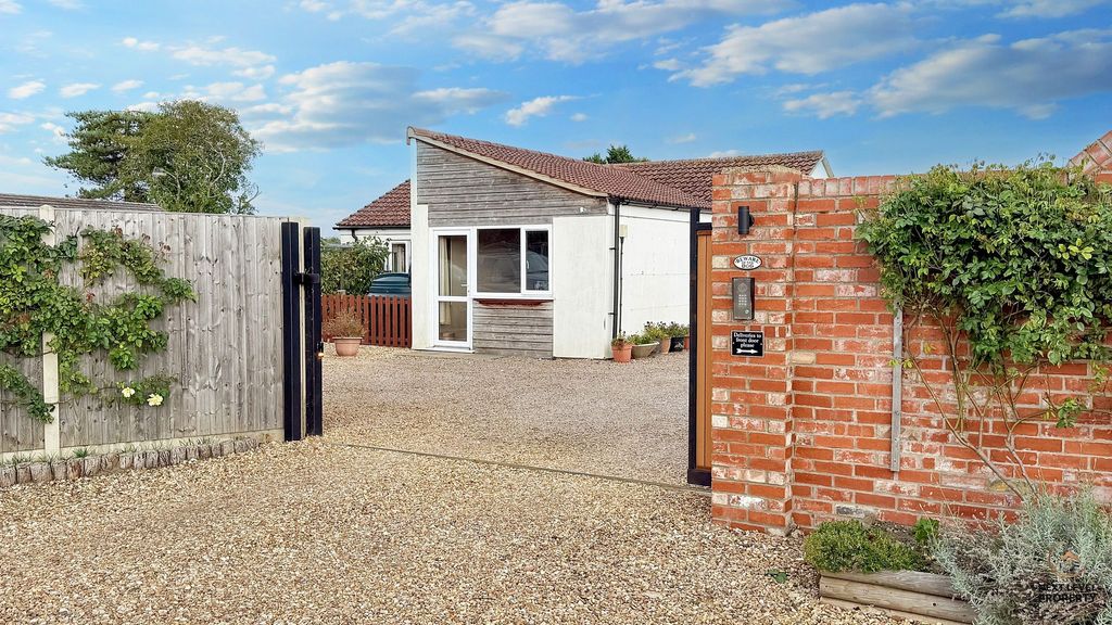 Additional image 44 of 8 bed detached house for saleBroadend Road, Wisbech PE14