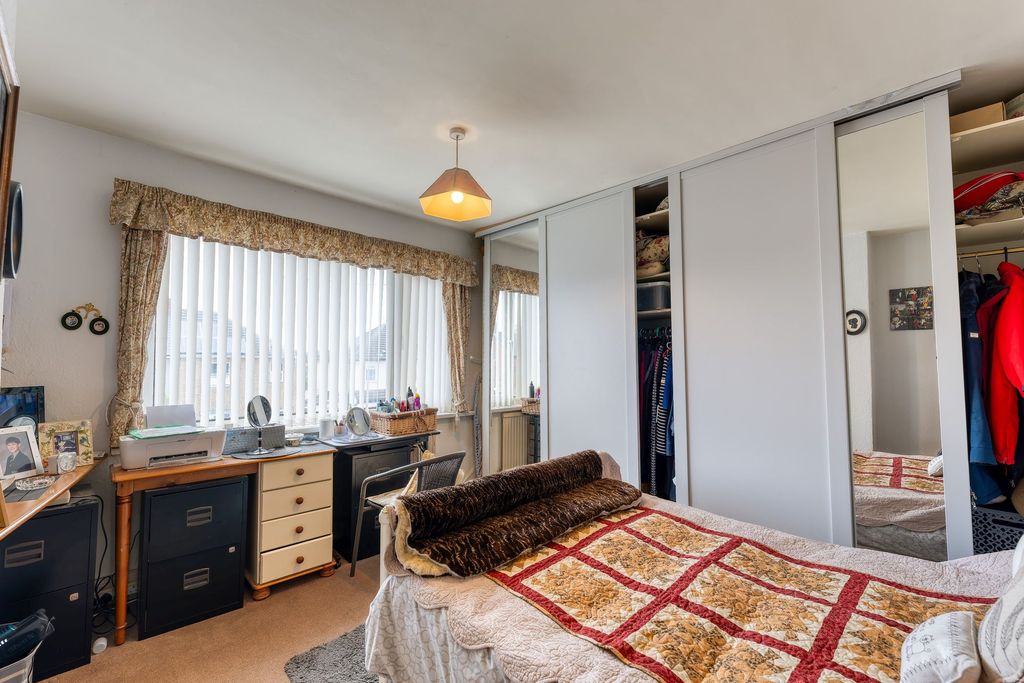 Additional image 11 of 4 bed flat for saleGateford Road, Worksop S81