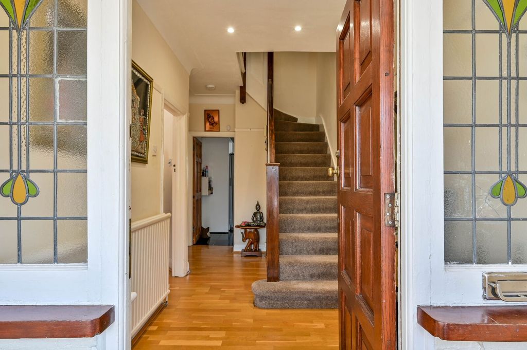 Additional image 3 of 5 bed semi-detached house for saleLady Hay, Worcester Park KT4