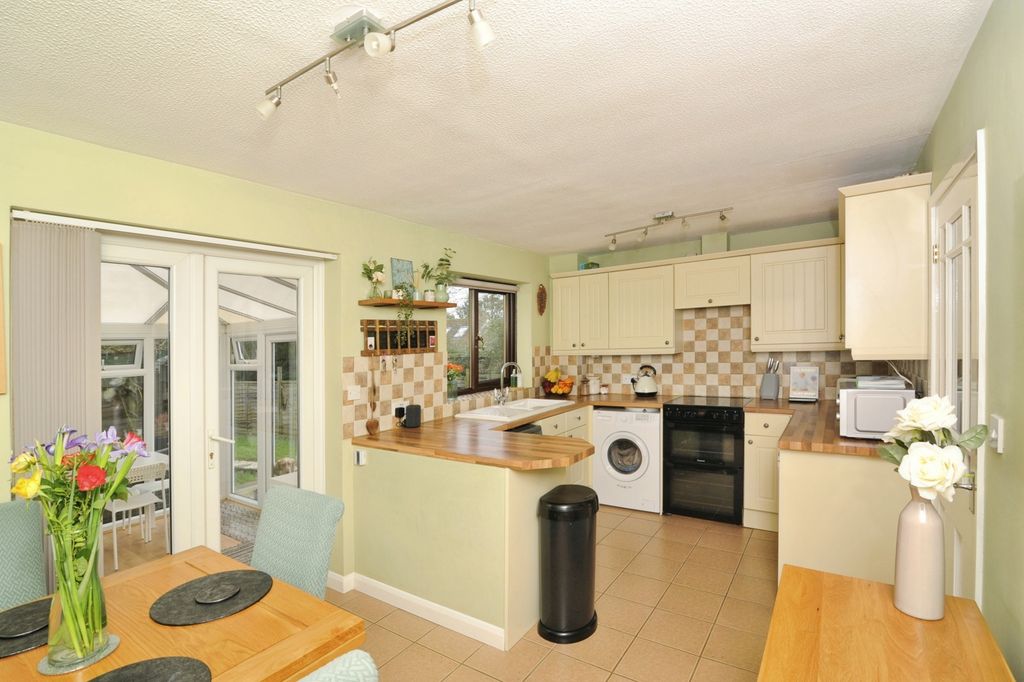3 bed semi-detached house for saleTithe Barn Field, Icklesham, Winchelsea, East Sussex TN36 photo 4