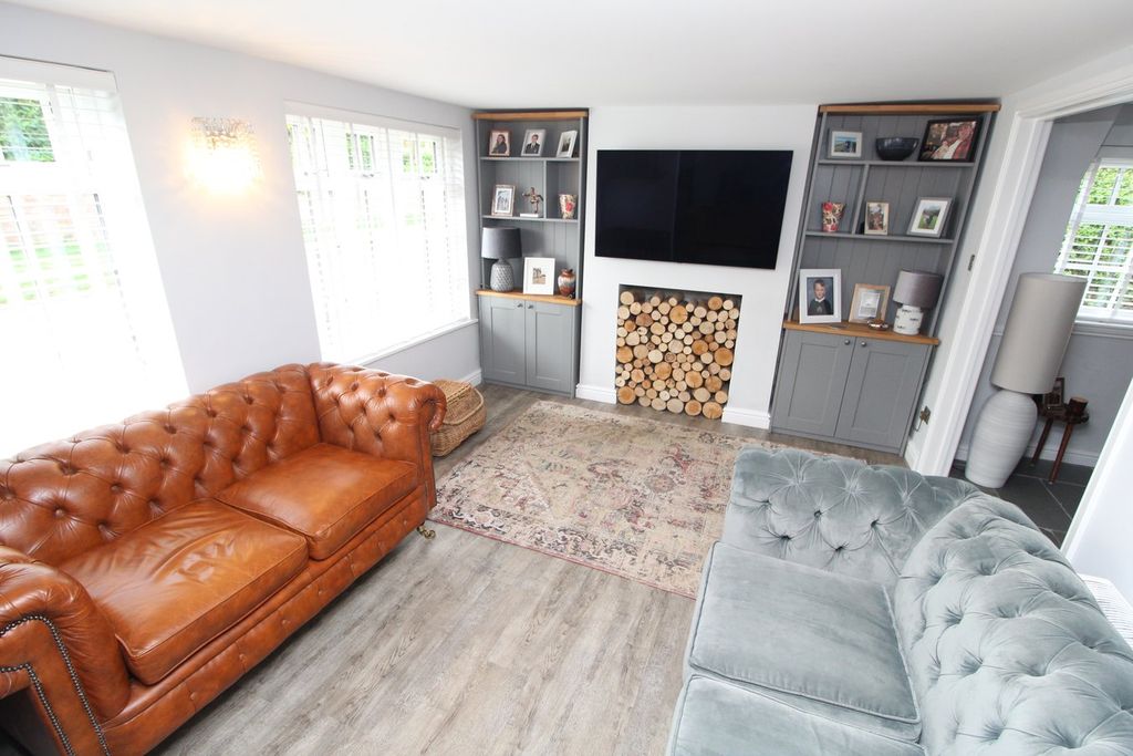 Additional image 2 of 4 bed semi-detached house for saleMain Street, Frolesworth, Lutterworth LE17