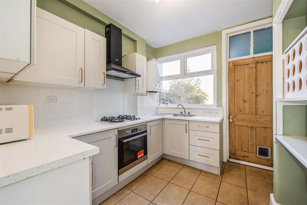 Additional image 3 of 3 bed semi-detached house for saleConiston Avenue, Portsmouth PO3