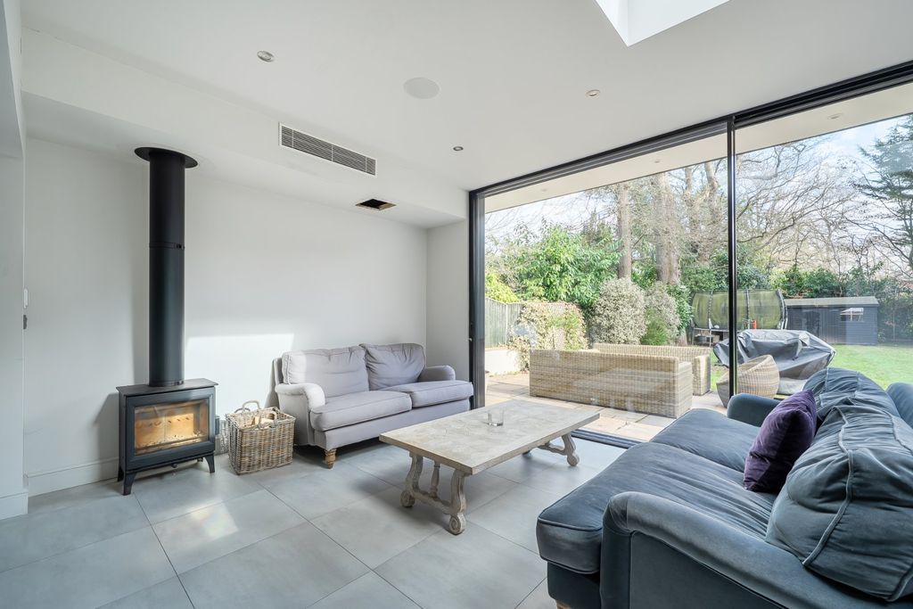 Additional image 11 of 6 bed detached house for salePyrford, Surrey GU22