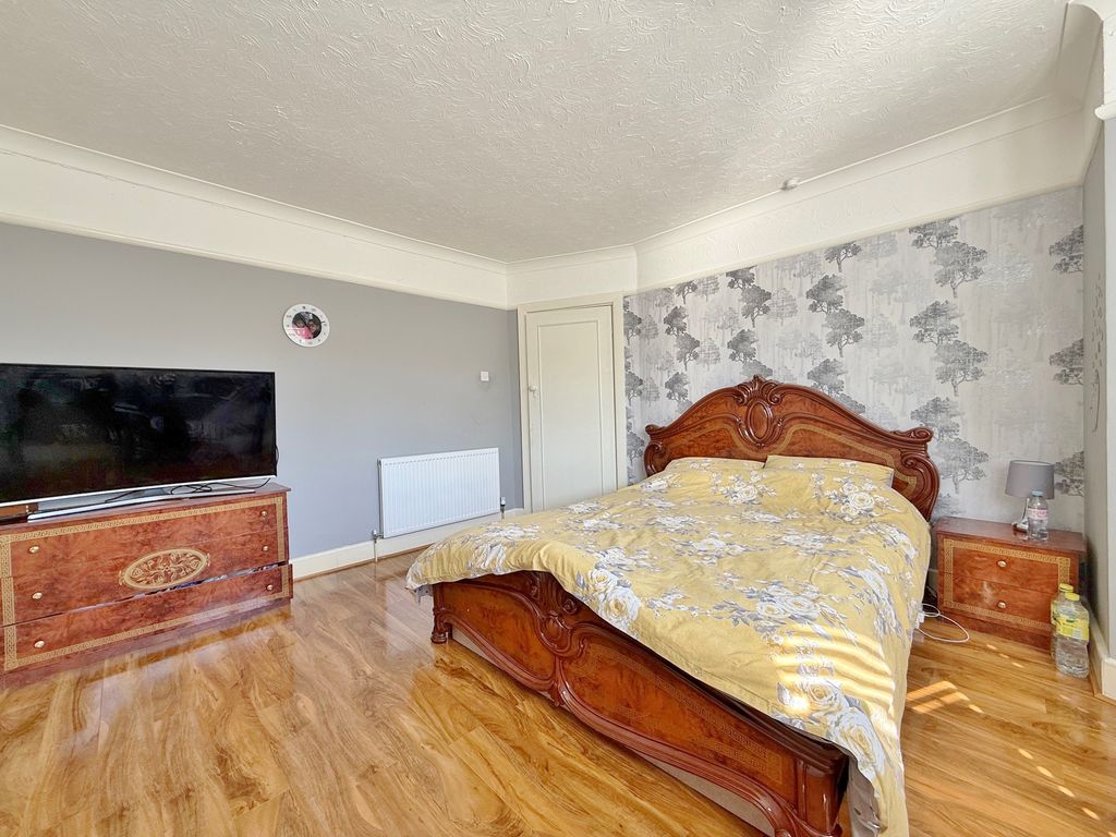 Additional image 10 of 3 bed detached house for saleLealand Road, Drayton, Portsmouth PO6