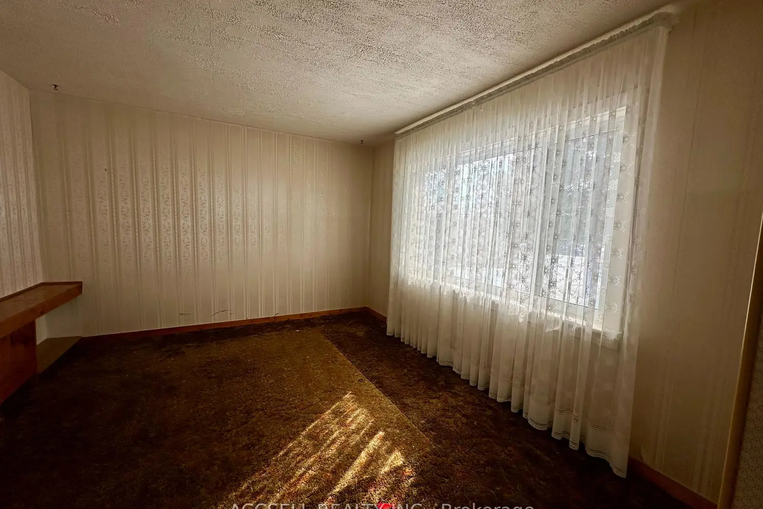 Additional image 11 of 18627 Hurontario Street