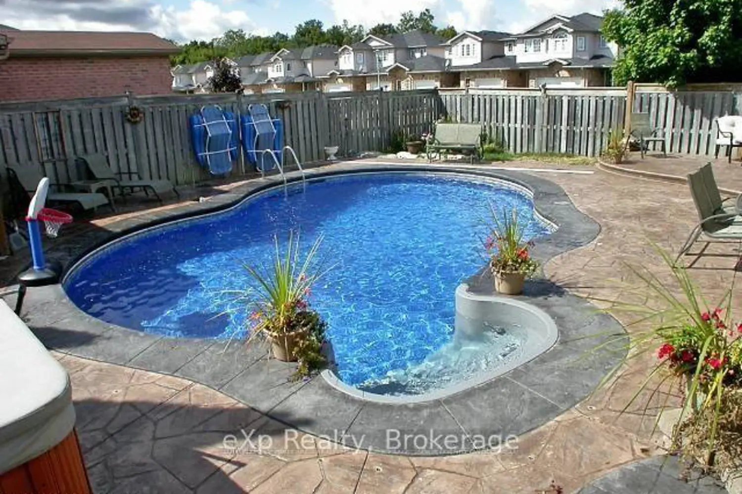 Additional image 10 of 547 Forest Creek Place