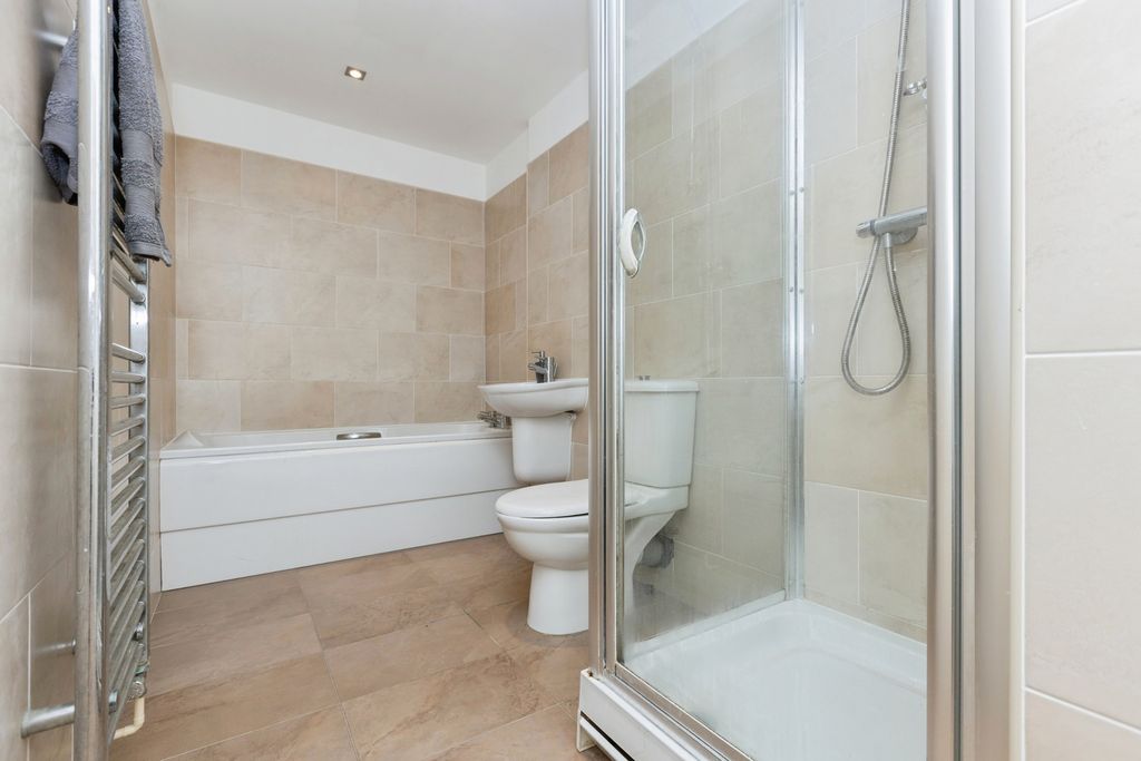 Additional image 17 of 2 bed flat for saleShilton Road, Barwell, Leicestershire LE9