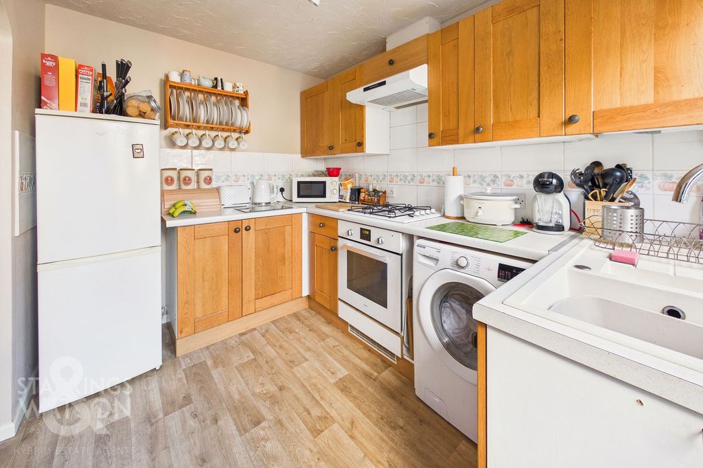 Additional image 4 of 3 bed semi-detached house for saleBramble Way, Wymondham NR18