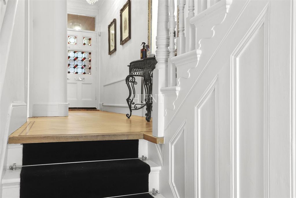 Additional image 28 of 5 bed terraced house for saleBroomhill Road, Woodford Green IG8