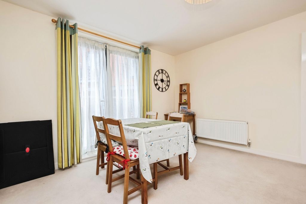 Additional image 7 of 2 bed flat for saleCrossley Road, Worcester, Worcestershire WR5