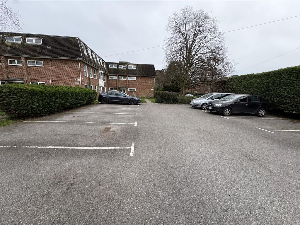 Additional image 8 of 2 bed flat for saleBeech Court, Spring Road, Southampton SO19