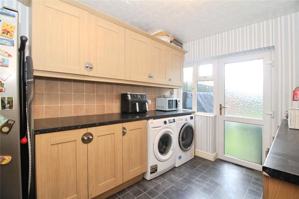 Additional image 6 of 5 bed detached house for salePear Tree Close, Barwell, Leicester, Leicestershire LE9