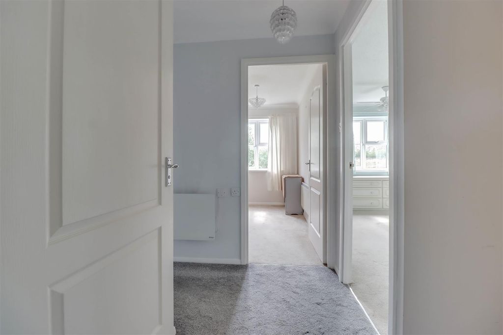 Additional image 6 of 2 bed flat for saleStilemans, Wickford SS11