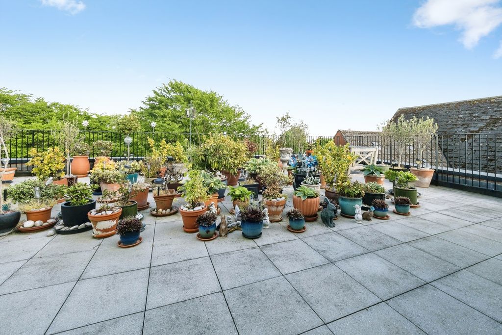 Additional image 18 of 3 bed flat for saleJohnston Road, Woodford Green IG8