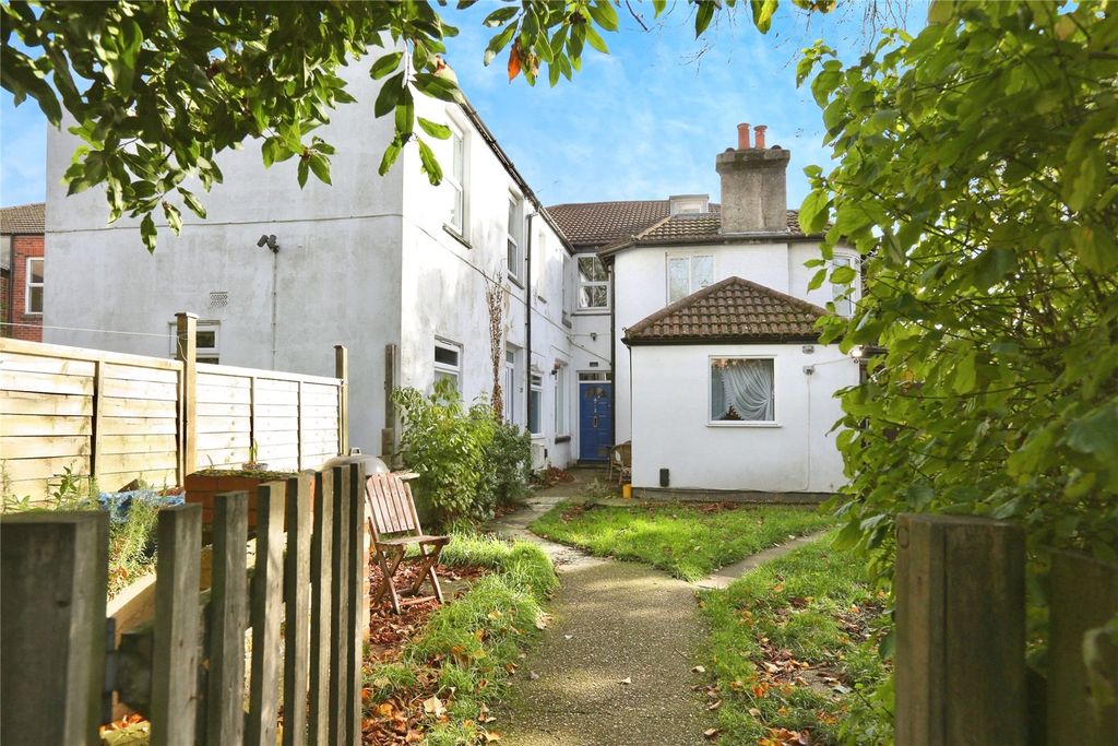 Additional image 18 of 1 bed flat for saleWestridge Road, Southampton, Hampshire SO17