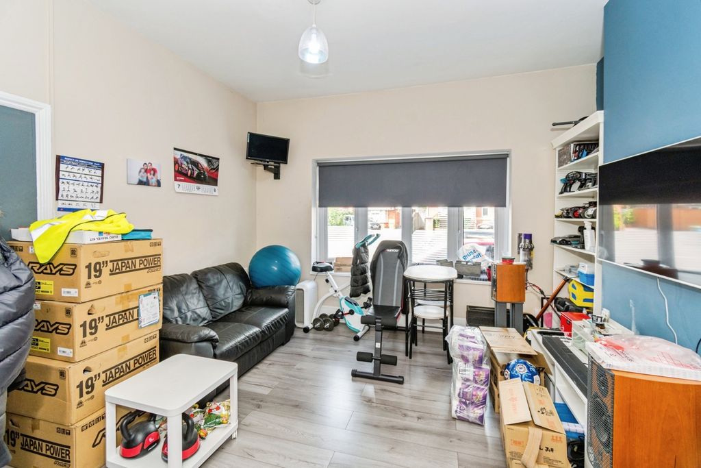 Additional image 5 of 3 bed semi-detached house for saleHill Lane, Southampton, Hampshire SO15