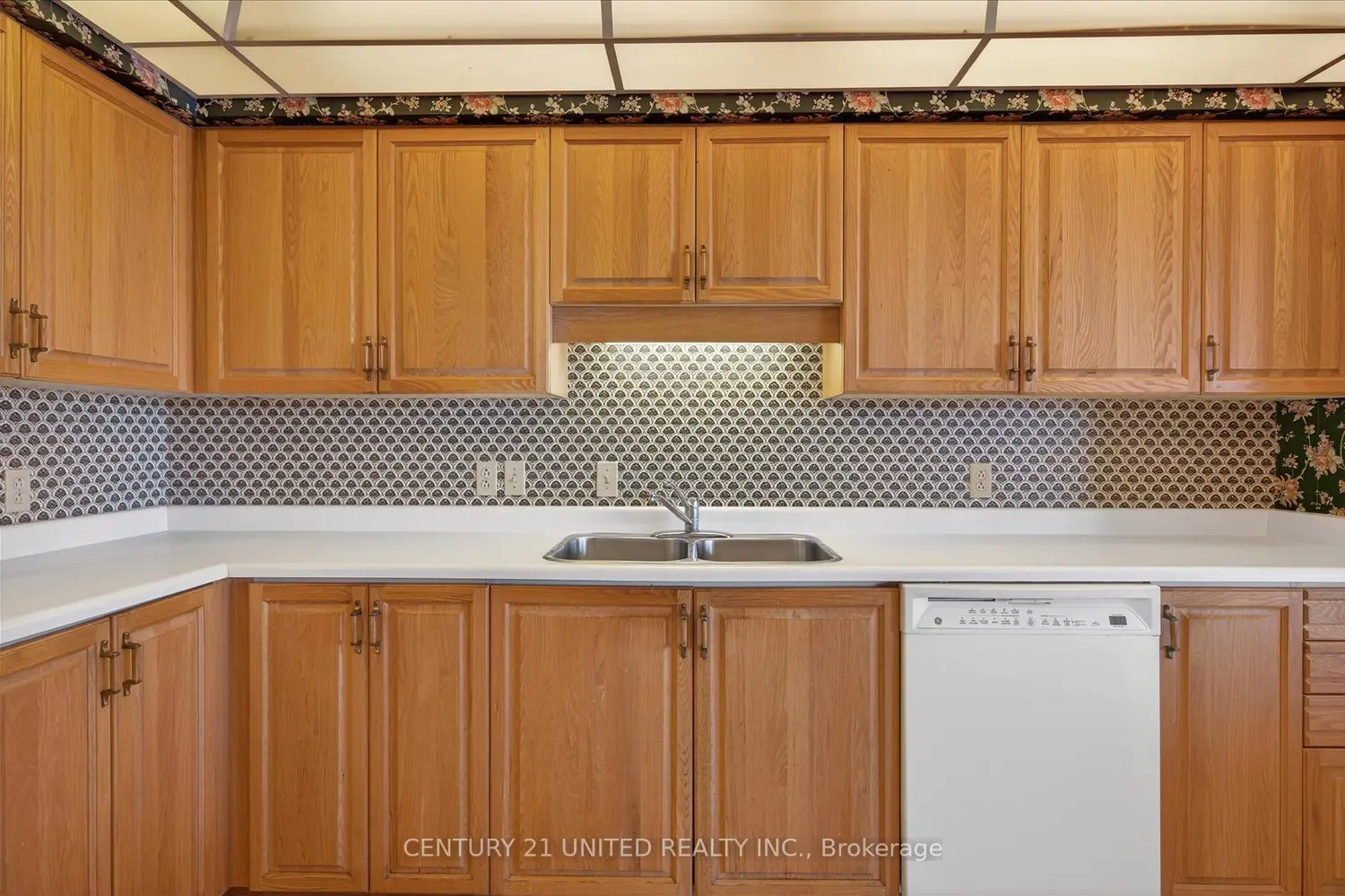 Additional image 4 of 1099 Clonsilla Avenue 205C