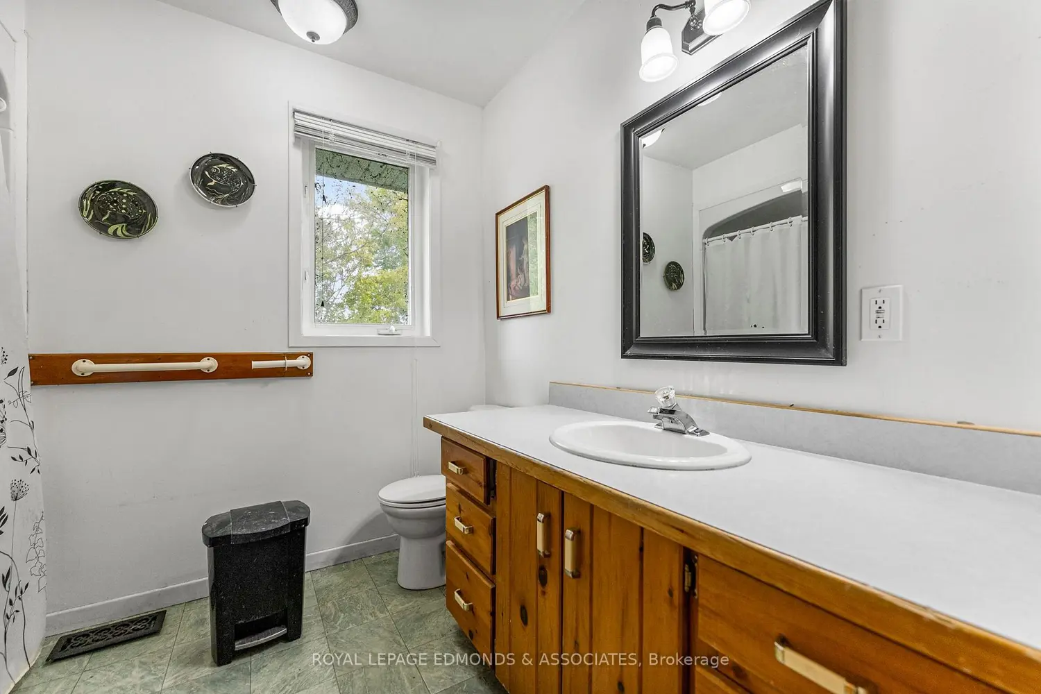 Additional image 10 of 1095 Mountainview Drive